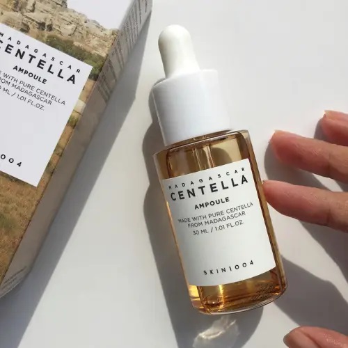 skin1004-madagascar-centella-ampoule-serum-apaisant-anti-imperfections-3-dakar-universcosmetix Skin1004 Madagascar Centella Ampoule Sérum Apaisant et Anti Imperfections 30 ml (Petit Format)
